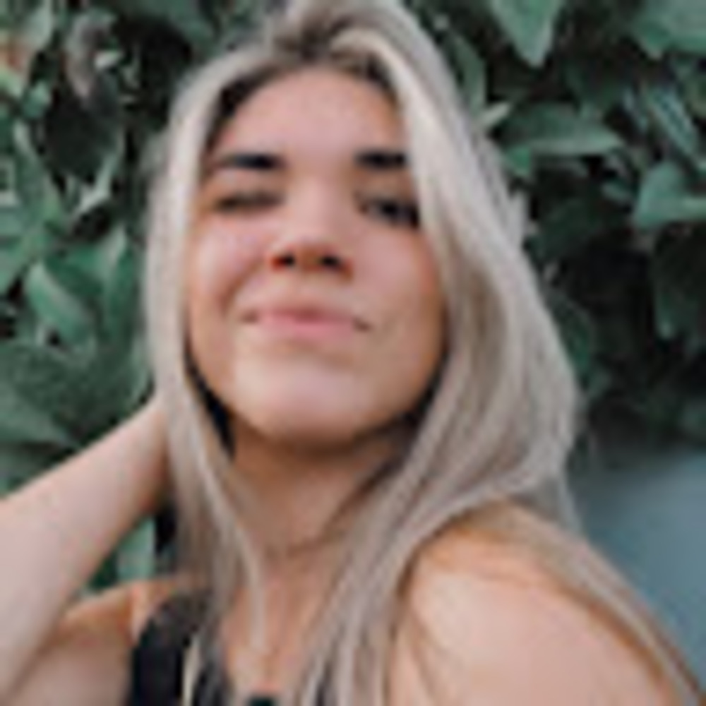 Meet your Posher, Gabriela